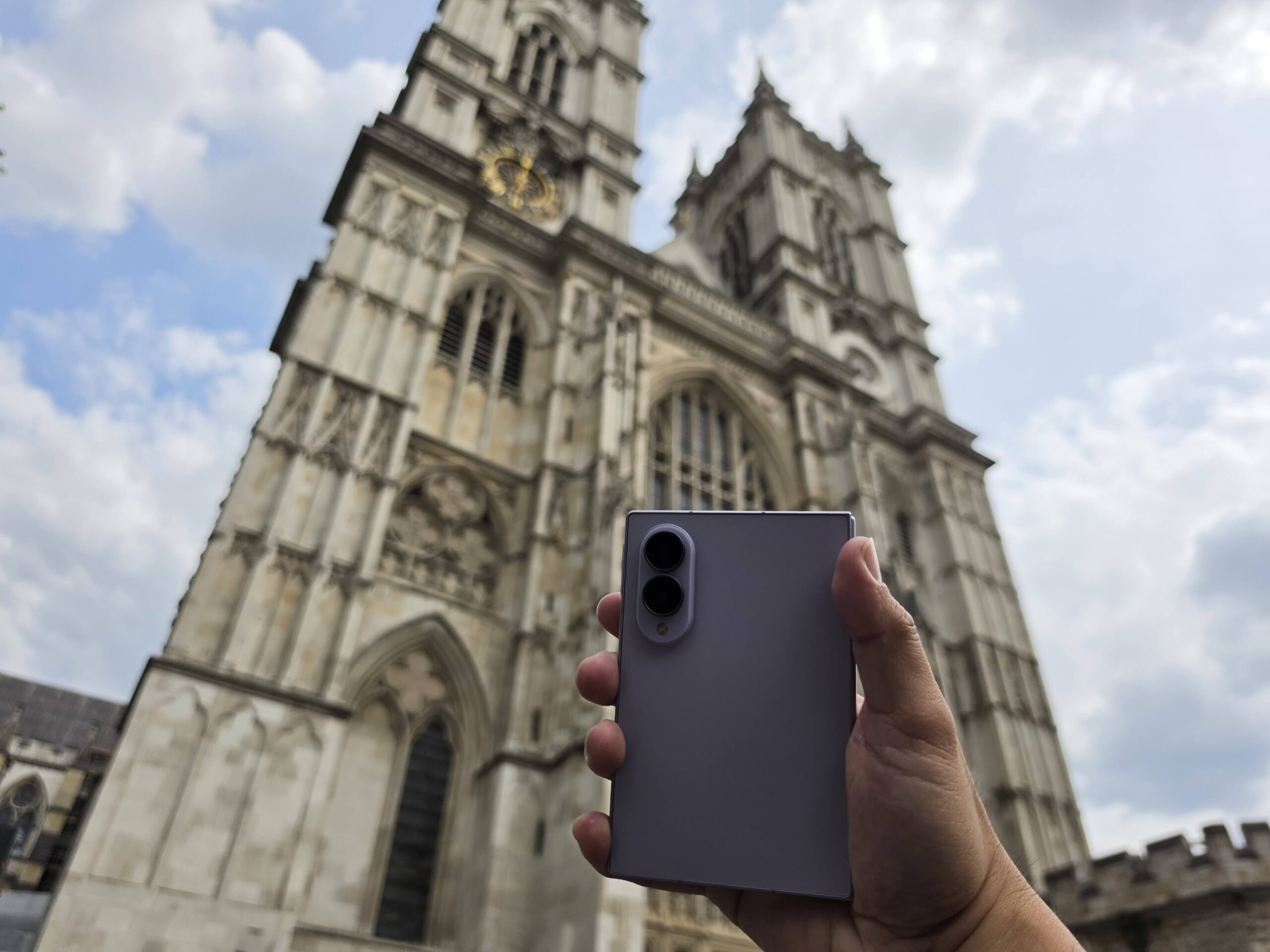 Samsung Galaxy Z Fold8 sample photos